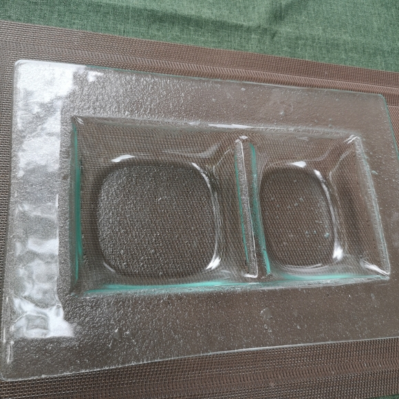 Rectangular Clear Pebble Art Textured Glass Divided Serving Tray / Dish 8"×12" - Picture 7 of 9